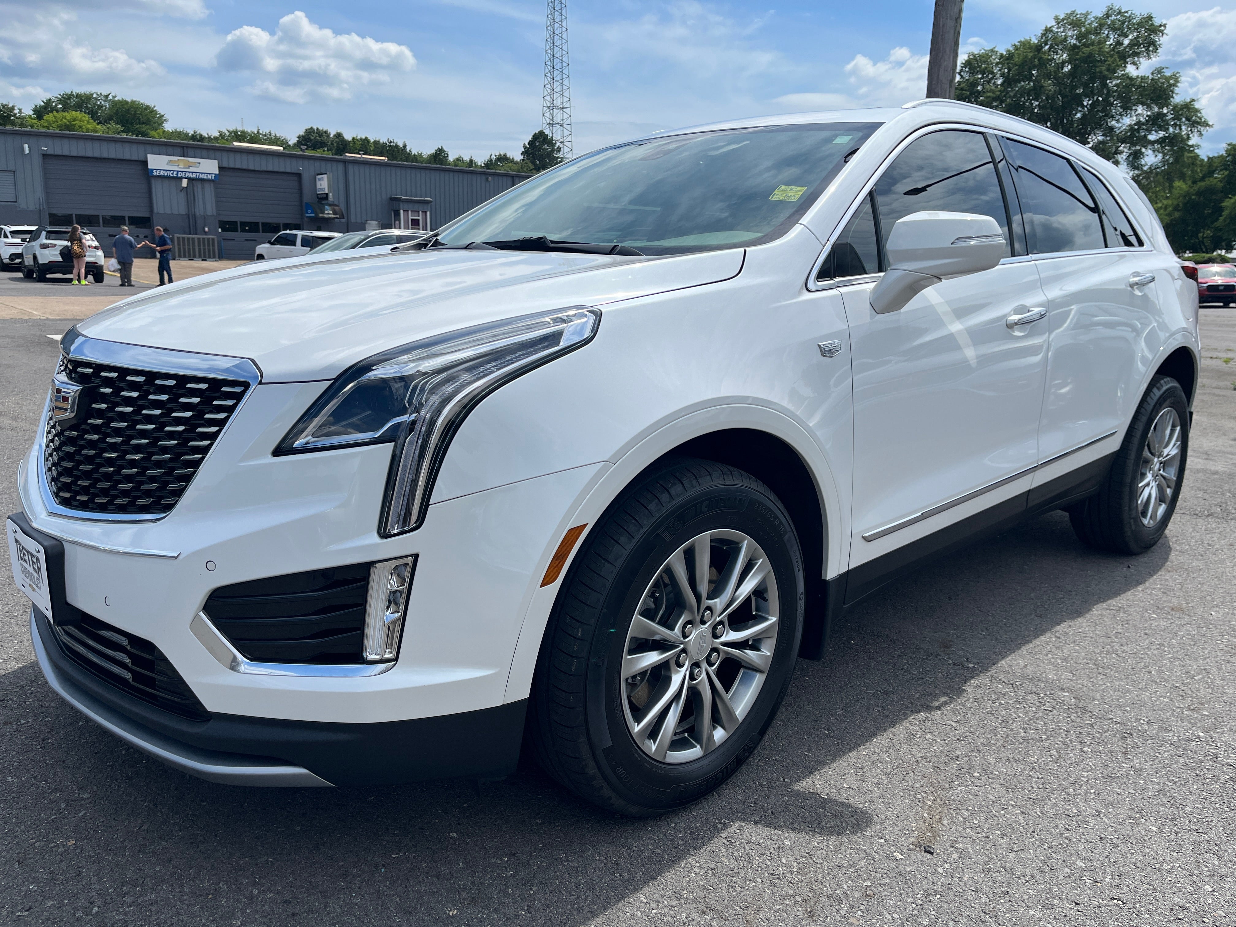 2022 Cadillac XT5 Premium Luxury in Crystal White Tricoat — front three-quarter view